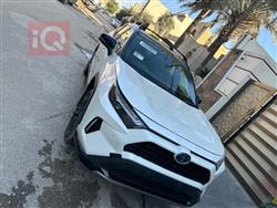 تۆیۆتا ڕاڤ 4